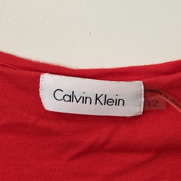 Calvin Klein women’s size 12 red layered party dress, rayon/spandex - Picture 2 of 4